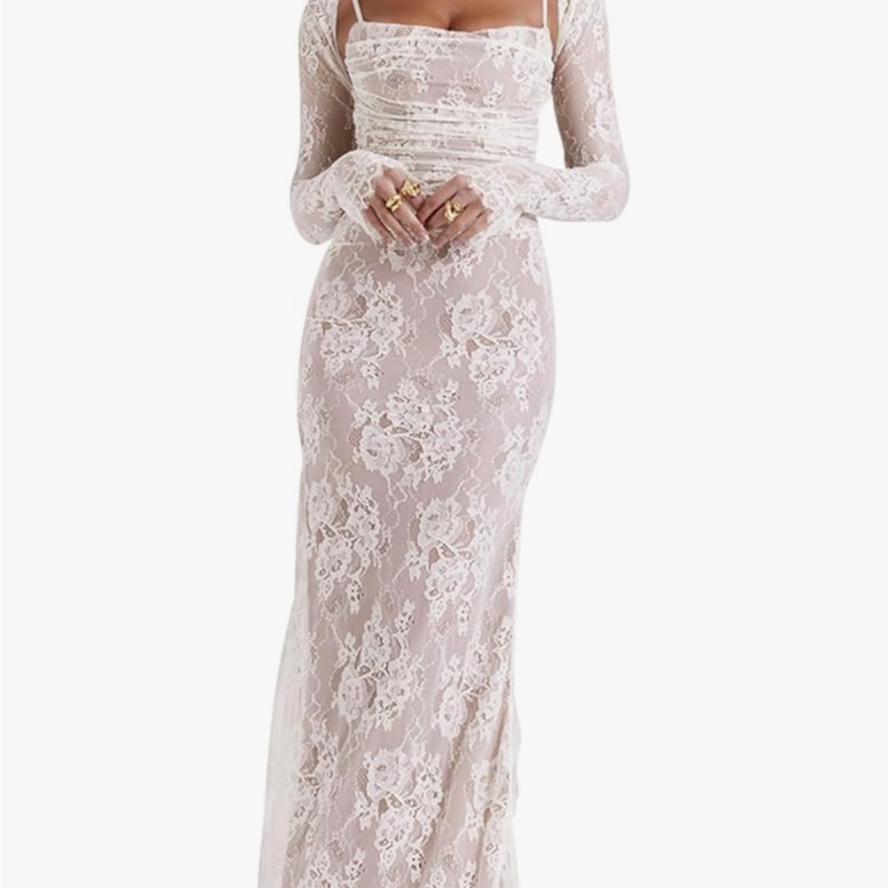 Cream Long Sleeve Bridal Dress with Square Neck